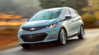 2017-bolt-ev-design-02