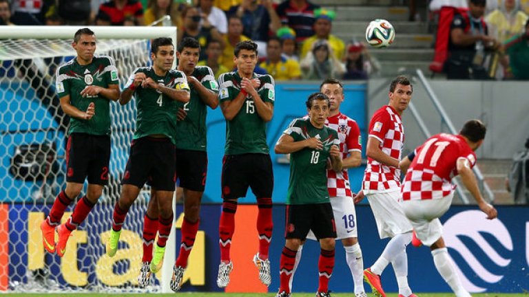 Дарио Сърна, 134 мача за Хърватия
Сърна обяви, че се отказва от националния отбор само часове след отпадането на хърватите от Португалия.