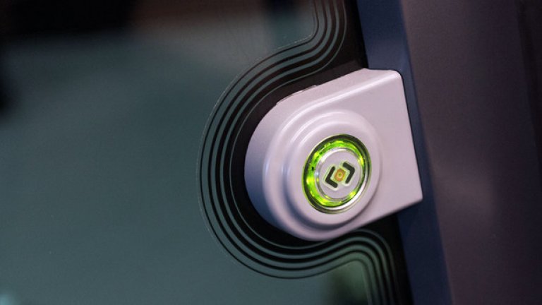 Вратата се отваря със звънец - розов