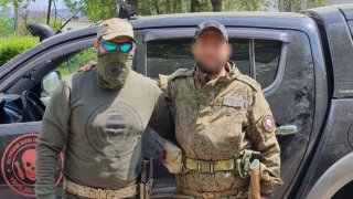 Шефът на "Вагнер" Пригожин вече лично вербува затворници с обещания за свобода, пари и възможност да "изплатят дълга си към родината"