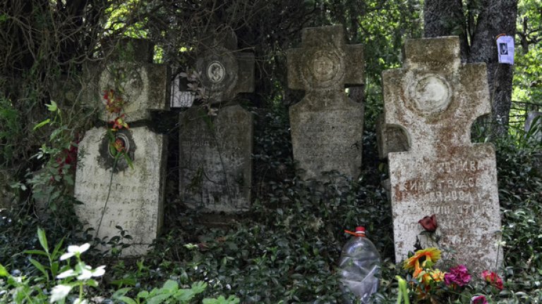 Без значение преди колко години са ни напуснали любимите хора, споменът за тях продължава да живее