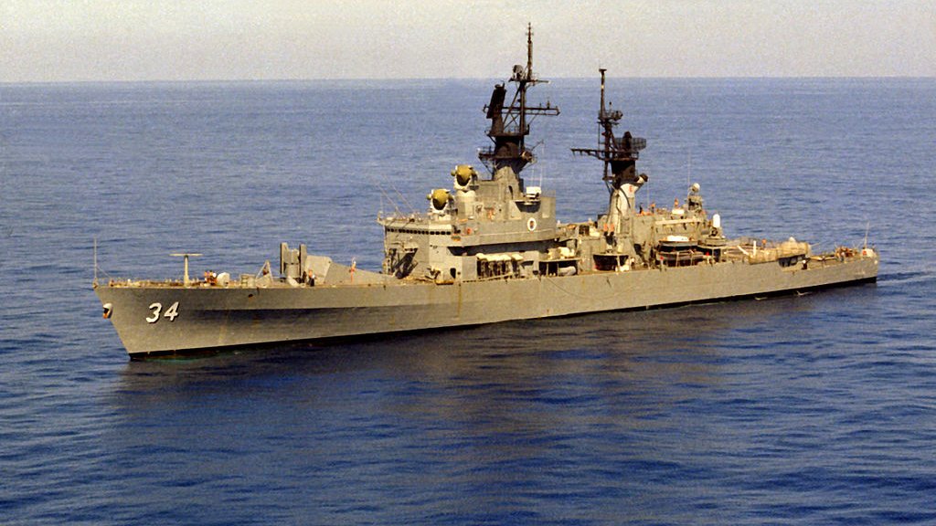 1024px-USS_Biddle_(CG-34)_port_bow_view_c1982