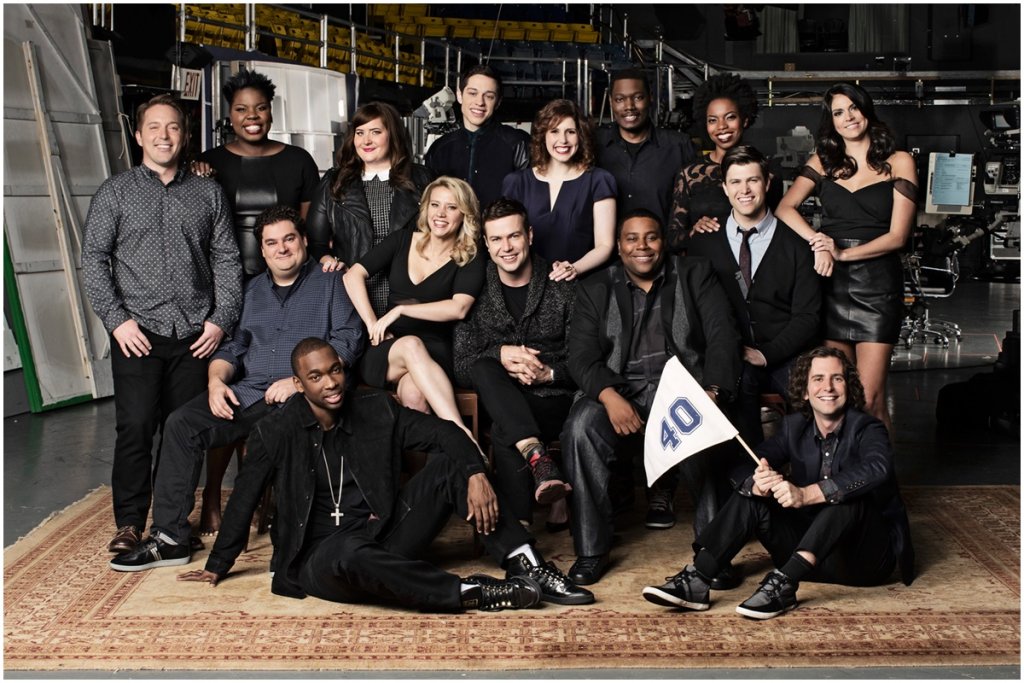 „Saturday Night Live“ 
Най-излъчваното комедийно шоу в света тази година навърши 40 години на екран. През него са минали някои от най-големите звезди в киното – като гост-водещи и някои от най-известните комици – като Робин Уилямс, Джими Фалън, Тина 