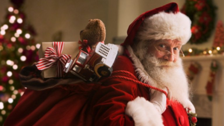 2. Jingle Bells
През 2017-а проф. Кина Хамил от Бостънския университет публикува свой труд, в който подчертава расистките корени на може би най-популярната коледна песничка. Оказва се, че Jingle Bells за пръв път е била изпълнена с "blackface", т.е. от бял изпълнител с черна боя на лицето. Това е станало в Бостън през септември 1857 г.
Песента е написана от Джеймс Пиерпорт, който по това време е бил отчаян от това, че не може да си намери работа. Според проф. Хамил той се е възползвал от "музиката на менестрелите" и за да направи шоуто си популярно, е решил да се подиграе с тъмнокожите.
Въпреки смущаващите корени на песента, професорът подчертава, че изследването й няма за цел да откаже децата по света да си припяват песента. Но след като новината за корените на песента стана обществено достояние, пощата на Хамил е била залята от заплахи и обидни съобщения от засегнати.