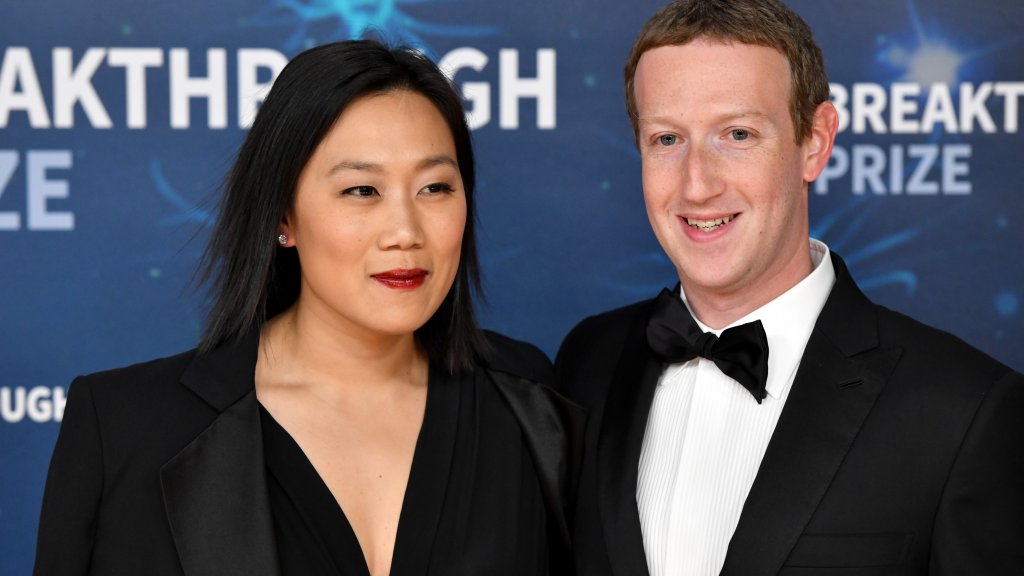 2020 Breakthrough Prize - Red Carpet