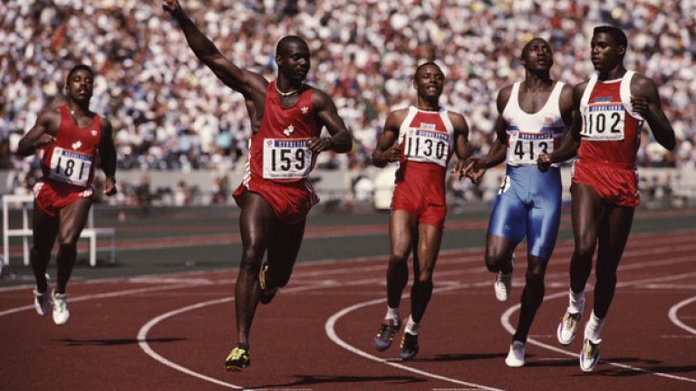 24. Сеул 1988: Бен Джонсън
Бен Джонсън печели златния медал на спринта на 100 м, но три дни по-късно е дисквалифициран заради допинг и медалът му е отнет.