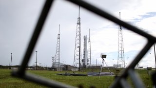 SpaceX, фалкон 9, елън мъск, космическа ракета