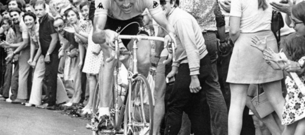 През 1969 всички осъзнават, че допингът е проблем. Първият голям случай, в който някой бива тестван и пробата е положителна е по време на Джиро д`Италия. Белгиецът Еди Меркс, който водел вече 16 етапа, дал положителна допинг проба и бил дисквалифициран.
