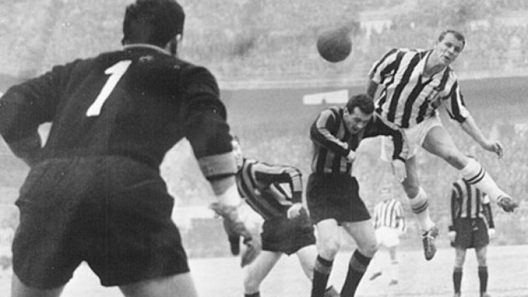 Джон Чарлс
1957-1962, 182 мача