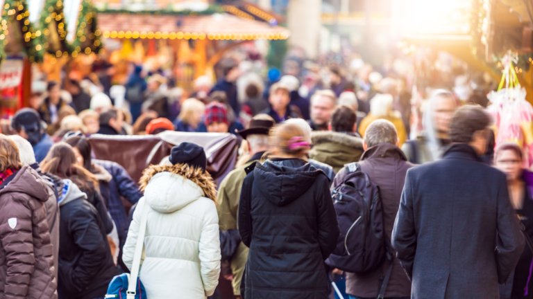 Декември е. Борбата е до последен дъх