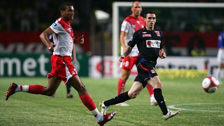 Монако и Олимпик (Лион) излизат в мач на живот и смърт в последния кръг от френското първенство, тъй като загубата за домакините би означавала изпадане от Лига 1, а за гостите - от зона "Шампионска лига"