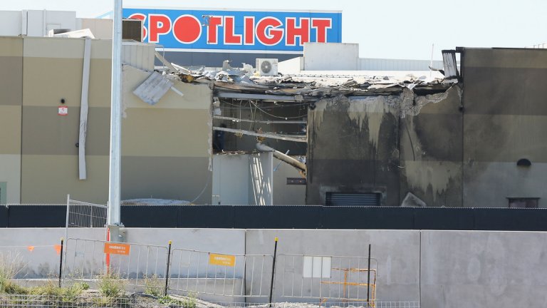 Петима души загинаха при самолетна катастрофа в Мелбърн