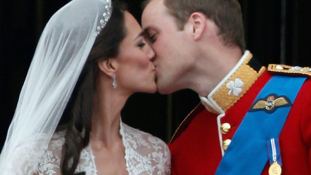 Royal Wedding - The Newlyweds Greet Wellwishers From The Buckingham Palace Balcony