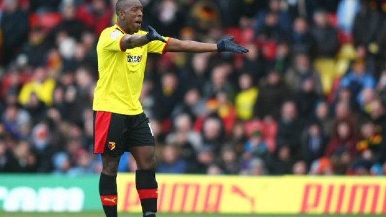 Лойд Дойли (Уотфорд).
Феновете си направиха тениски с надпис "Аз бях там, когато Дойли вкара гол", преди 6 години. Тогава крилото от Ямайка заби топката с летящ плонж във вратата на Куинс Парк - първо попадение след 8 години в клуба! Днес вече са 14 години, а головете на Дойли са... 2. Вторият дойде от недобре преценено центриране срещу Болтън, прехвърлило смаяния вратар.
Култов герой за агитката, обича безкрайно клуба и отказа оферти, за да остане.