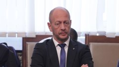 Той беше на 50 години