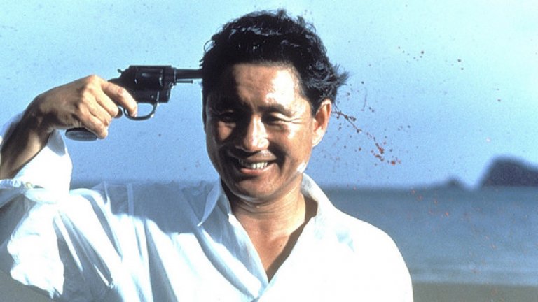"Сонатина" (Sonatine) - 1993 
Няколко члена на якудза от Токио са изпратени в Окинава, за да сложат край на гангстерската война, но вместо това - тя ескалира. Филмът е сред от най-добрите и световно признати заглавия на японския режисьор Такеши Китано. "Сонатина" предлага минималистичен, философски поглед към живота на японската мафия