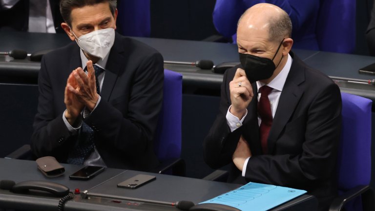 Официално: Краят на Ерата "Меркел" настъпи, време е за Олаф Шолц (Снимки)