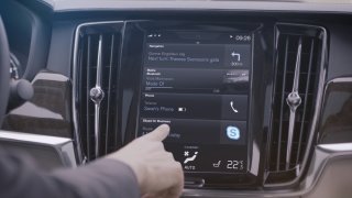 Skype for Business in car app