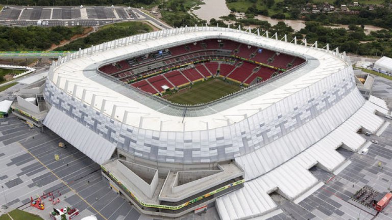 44-хилядната "Арена Пернамбукано" в Ресифе е наричана от местните със старото име "Итайпава". Но стадионът е на практика нов, за което свидетелстват пръснатите над 220 милиона долара за реконструкция. Ще приеме 4 мача от групите и един осминафинал.