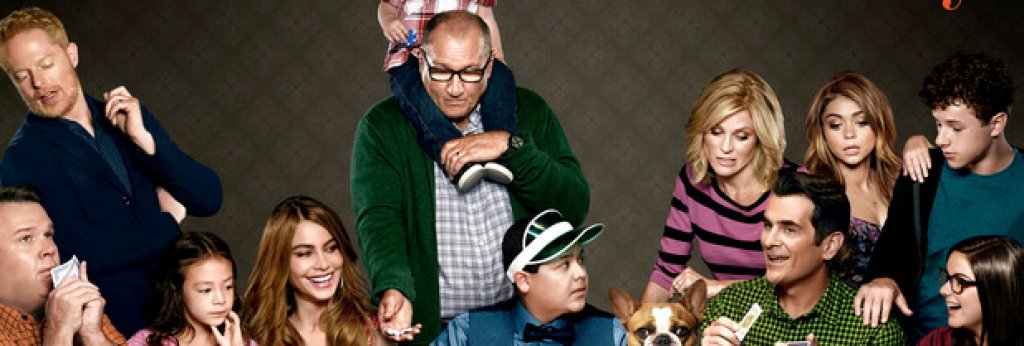 "Модерно семейство" продължава с осми сезон
Ако и вие сте почитатели на София Вергара, то ще имате шанса да я гледате на екран за още един сезон. Ако не знаете за какво се разказва - то това е американски ситком, който проследява живота на Джей Причет и неговото семейство, които живеят в предградията на Лос Анджелис. Семейството му включва втората му съпруга, доведения му син, невръстния му син, както и двете му пораснали деца и техните семейства. Типично за сериала е героите да говорят на камерата.