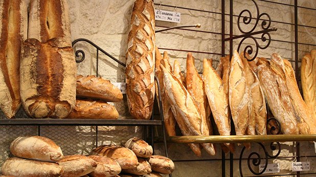 Рафтовете с хляб трябва да бъдат празни на края на деня и клиентите трябва да разбират защо празният рафт за хляб не е нещо лошо. 
