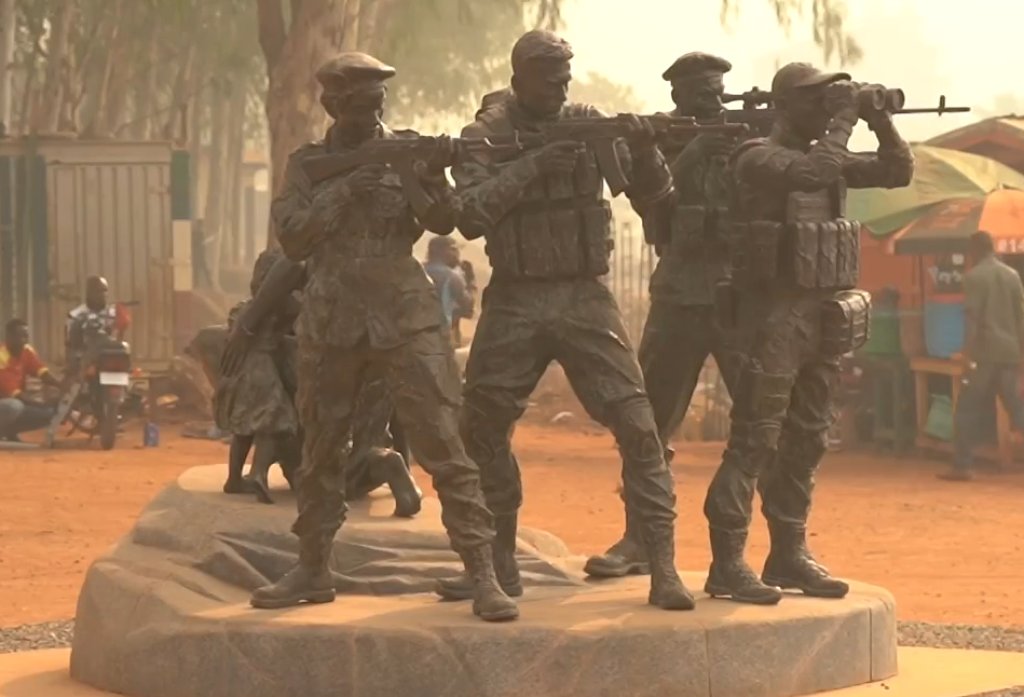 RussianmonumentBangui