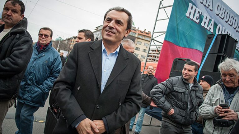 Две - в едно