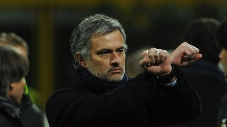 В края на престоя му обаче отношенията на Жозе с реферите и Футболната лига в Италия бяха обтегнати до скъсване. Трети сезон, вероятно за щастие, нямаше.