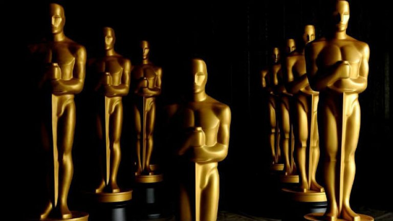 Наградите и касовият успех някога вървяха ръка за ръка, но днес разминаването между най-хвалените и най-популярните филми никога не е било по-голямо. Доказателството са номинациите за Оскар през 2015-та