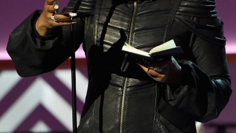 Миси Елиът, която се завърна с нов сингъл миналия месец, беше обявена за иноватор на годината, отново по време на наградите на Billboard