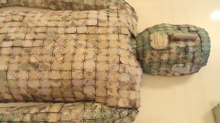 1280px-Burial_suit,_Chinese,_Han_Dynasty,_206_BC_-_220_AD,_jade_and_replaced_copper_wire_-_George_Walter_Vincent_Smith_Art_Museum_-_DSC03666