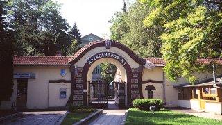 На фона на готвения от лекарите от болницата протест