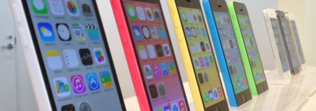 130910145953-apple-iphone-5c-story-top