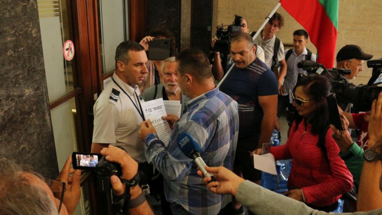 Те настояваха за среща с правосъдния министър Данаил Кирилов