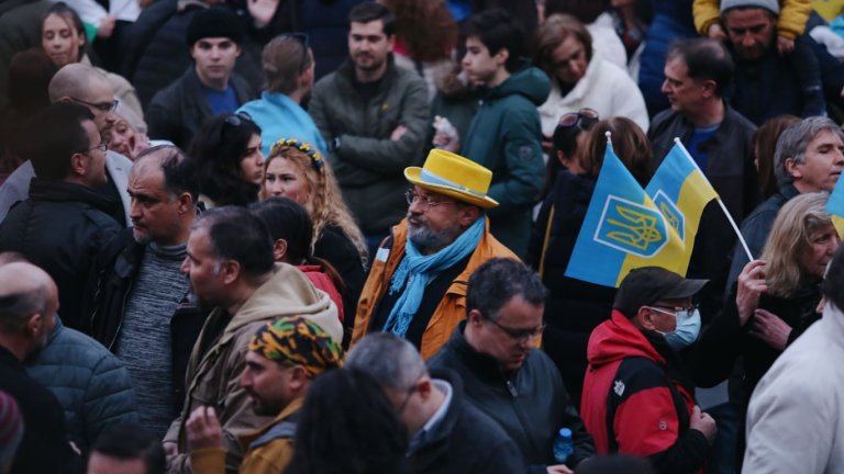 Хиляди излязоха в София на протест срещу руската агресия в Украйна