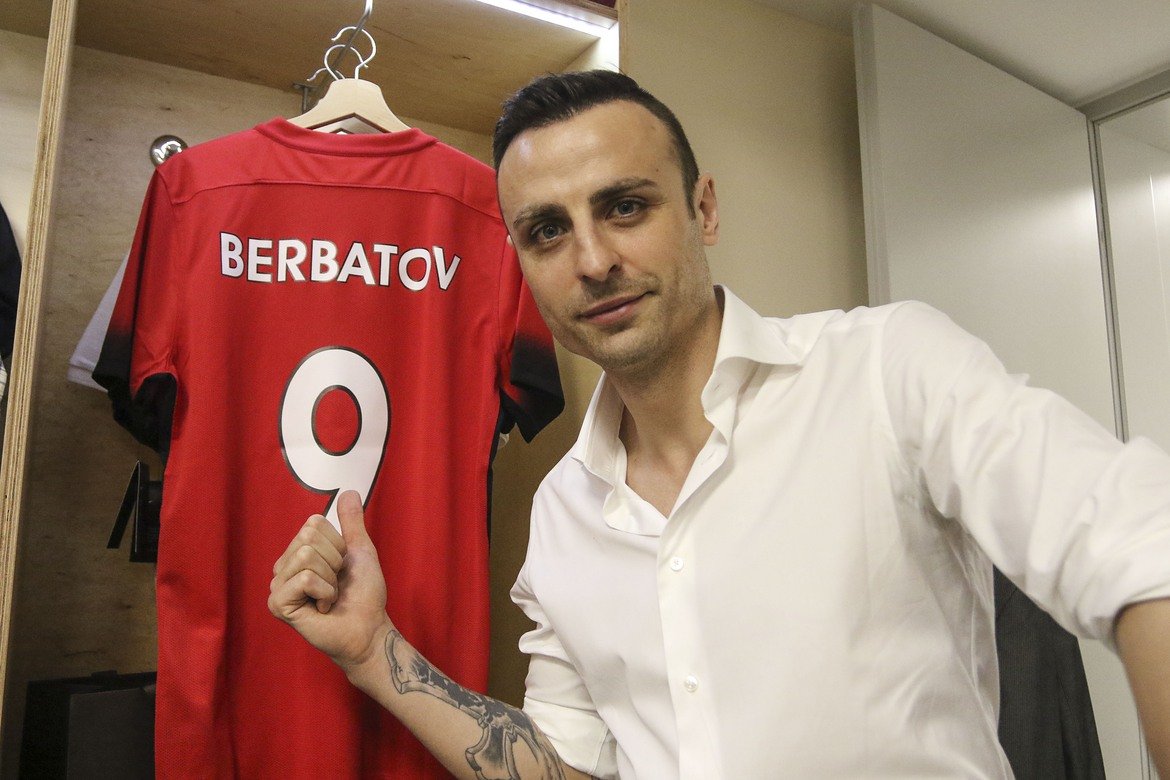 Бербатов предвожда звездите на Манчестър Юнайтед... 