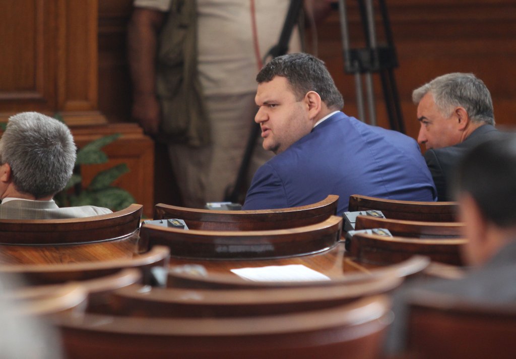 Делян пеевски