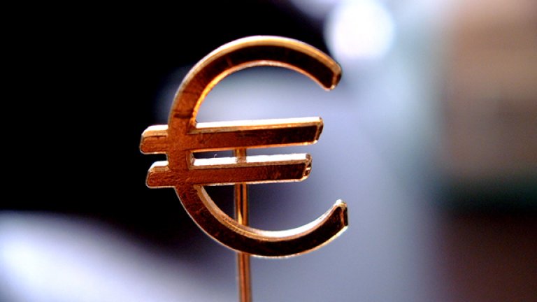 Кризата е проверка на способността за оцеляване на еврото...