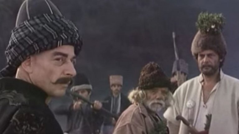Да подреждаш филми по критерия "най-обичан" вещае разделение от само себе си. Но то може да бъде под знака на усмивката, младежкия бунт или любовта. Избереш ли да е увенчано от пропагандна патетика, напълно си заслужаваш усещането на самотна жертва.