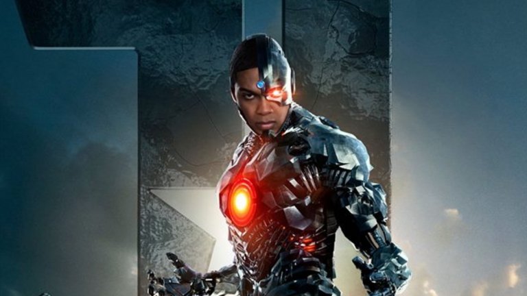 Киборг/Виктор Стоун (Рей Фишър)
Голямата въпросителна, която може да накара доста хора да се чудят "какво прави този робот сред супергероите?".
Киборг всъщност е бившият футболист Виктор Стоун, който преживява почти фатален инцидент. Както видяхме за кратко в "Батман срещу Супермен", баща му го подлага на експеримент с извънземна технология, за да го спаси. Това превръща Виктор в Киборг – полу-машина, полу-човек, който може да превръща крайниците си в различни оръжия.
За актьора Рей Фишър това ще е дебют на големия екран, така че не знаем какво да очакваме от него. Знаем само, че дизайнът на персонажа му и твърде многото използван CGI не ни карат да се вълнуваме особено. 