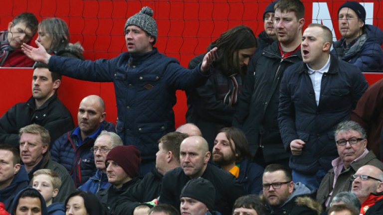 След загубата от Саутхемптън:
„Разочарован съм, че не мога да удовлетворя очакванията на феновете. Те имат или са имали големи очаквания от мен, които не мога да удовлетворя. Затова съм и много разочарован“.