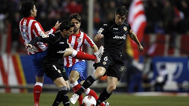 Валенсия има тежката задача да заличи два гола преднина на Атлетико (Мадрид) довечера