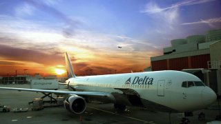 delta_airlines_sunset