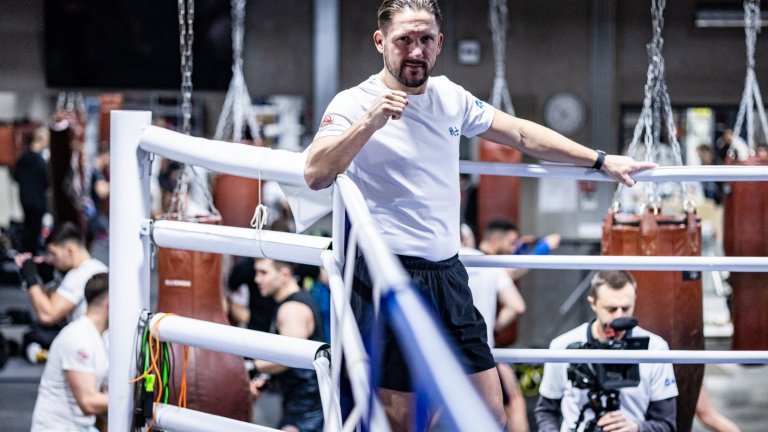 Пътят към световния връх: Алберт Краус и Анди Зауер тренират бъдещите шампиони