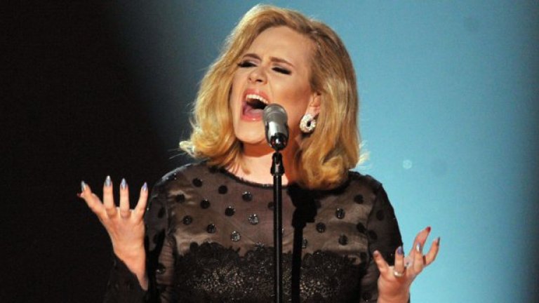 Adele е сред изпълнителите, чиито клипове ще бъдат свалени от мрежата за видеосподеляне YouTube