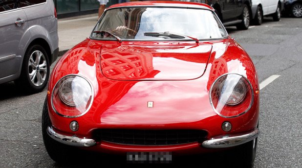 Ferrari 275 GTB/6C от 1966 година.