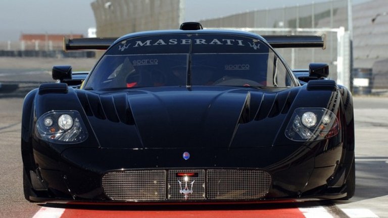 Производствената серия на Maserati MC12 е едва 50 бройки