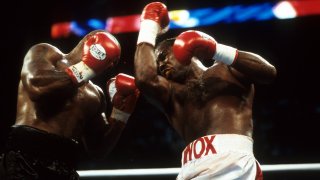 "Ще изям децата ти!", крещеше Тайсън към Ленъкс Люис, а всичко между тях започна толкова добре