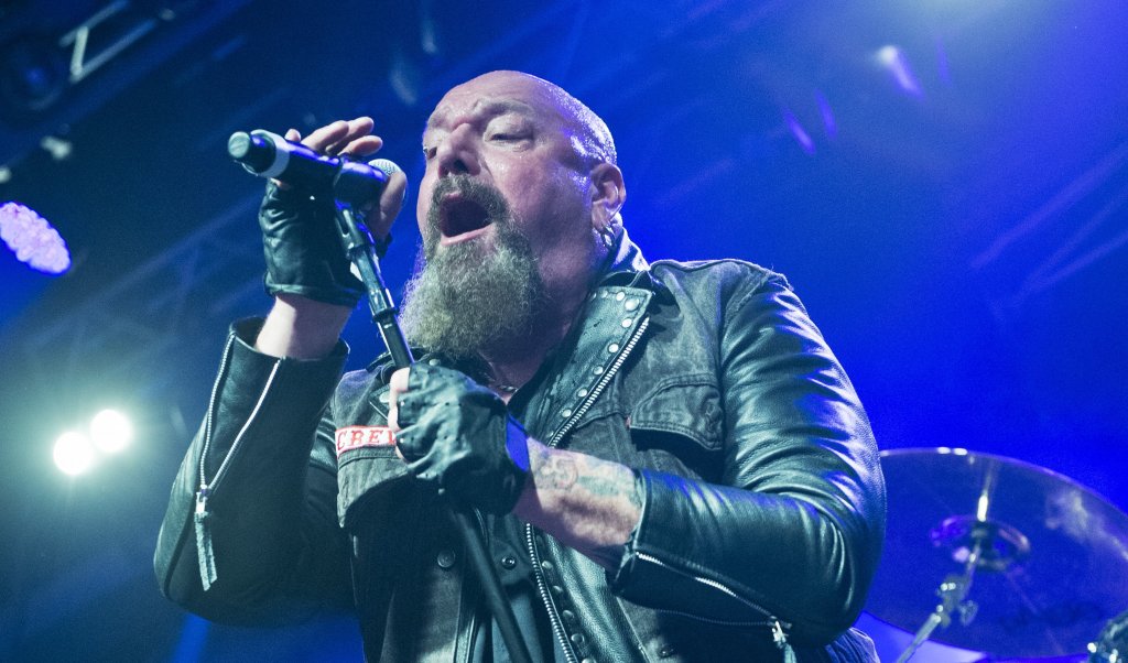 Музикални хроники: Певецът, който не съжалява, че напусна Iron Maiden точно преди славата и големите пари