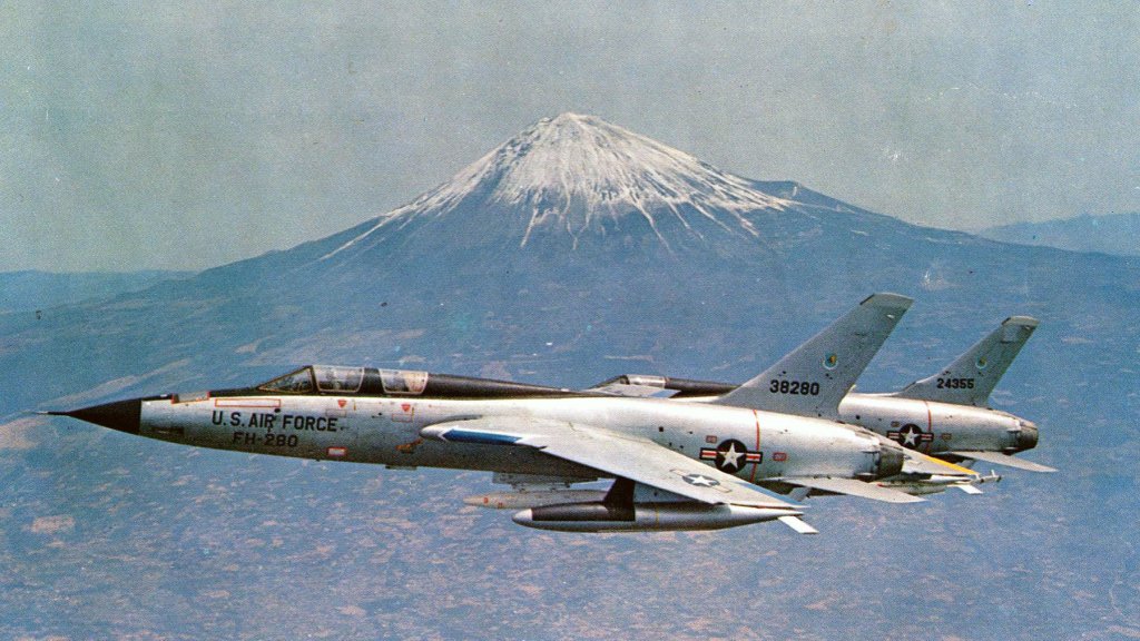 Republic F-105